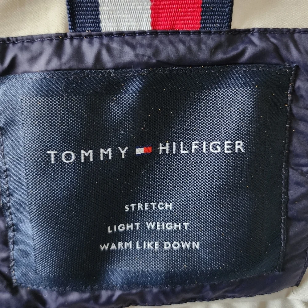 Preowned Tommy Hilfiger, size small, mens, quilted puffer‎